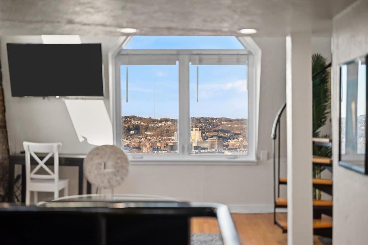 Skyline At Your Door - Studio With A View Pittsburgh Exterior foto