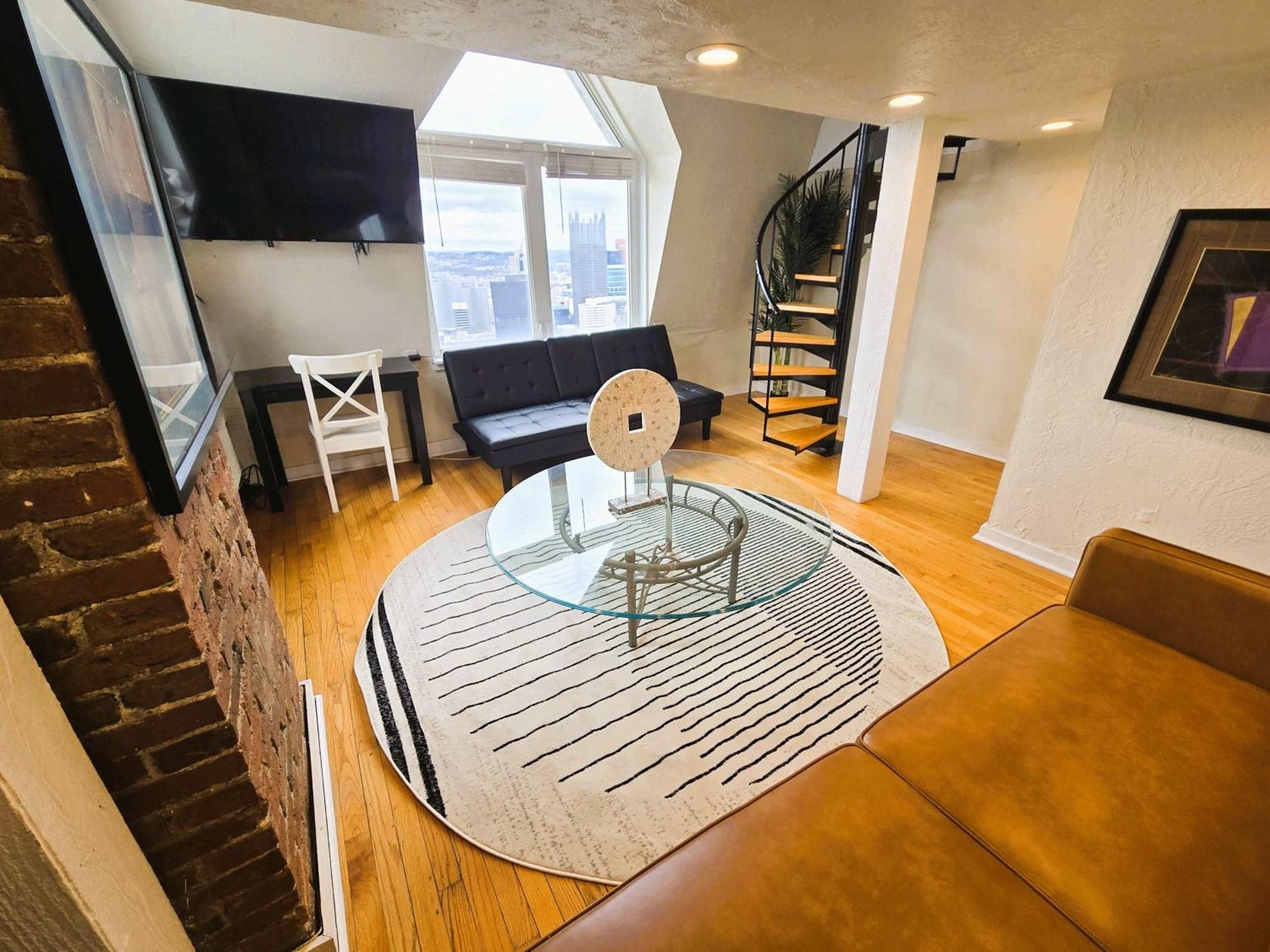 Skyline At Your Door - Studio With A View Pittsburgh Exterior foto